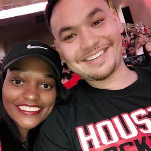 Meet your Posher, Courtney